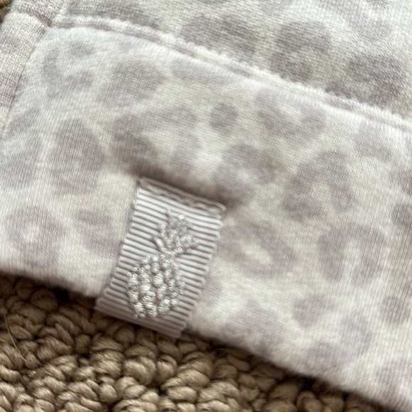 Tommy Bahama island soft top - Picture 6 of 6